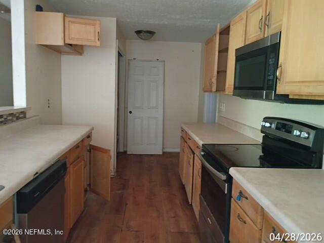 1623 W Road Jacksonville, FL 32216 - Photo 4 of 10 Kitchen