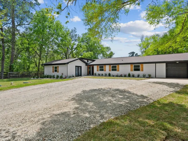 $400,000 | 26527 Bayou Tesch Drive, Magnolia, TX 77354