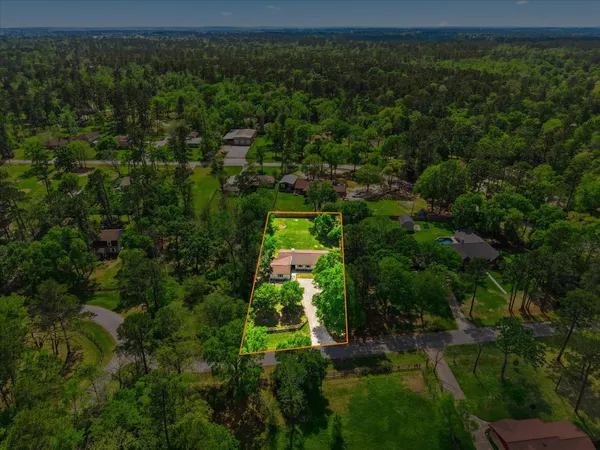 $400,000 | 26527 Bayou Tesch Drive, Magnolia, TX 77354