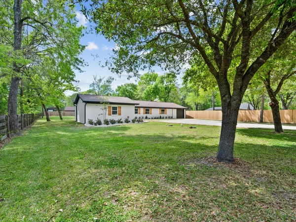 $400,000 | 26527 Bayou Tesch Drive, Magnolia, TX 77354