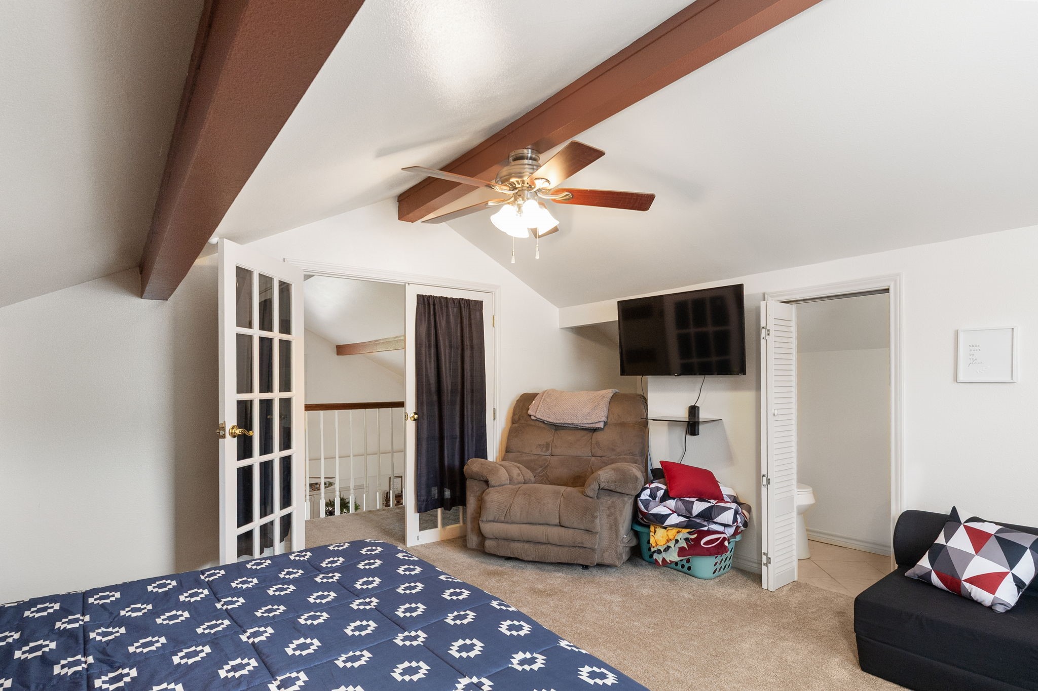 628 County Road 452 Bronson, TX 75930 - Photo 44 of 50 a bedroom with furniture and a window