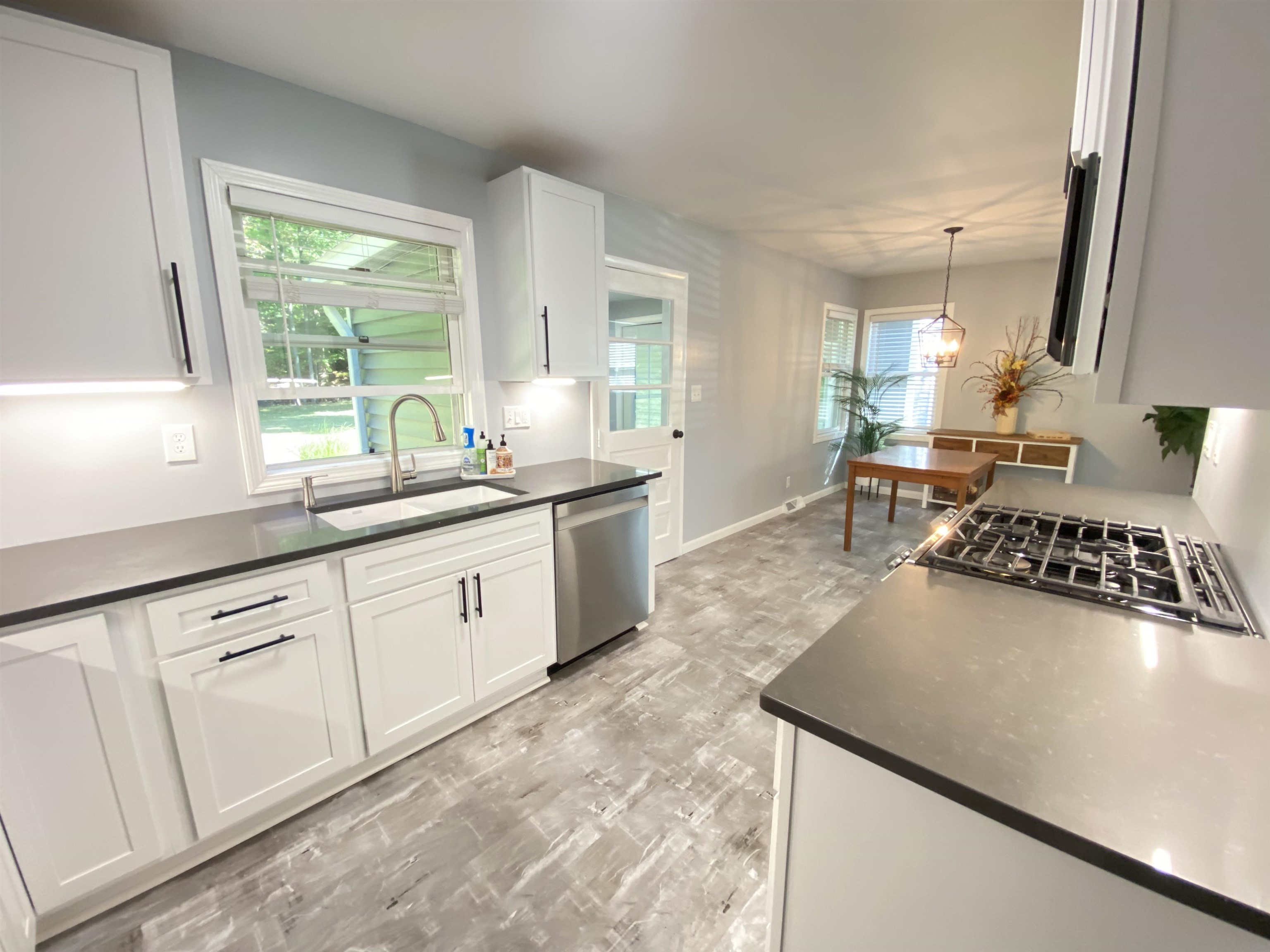 2839 Holiday Road Traverse City, MI 49686 - Photo 9 of 71