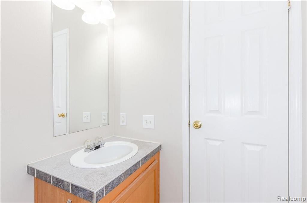 23500 Karr Road Belleville, MI 48111 - Photo 27 of 42