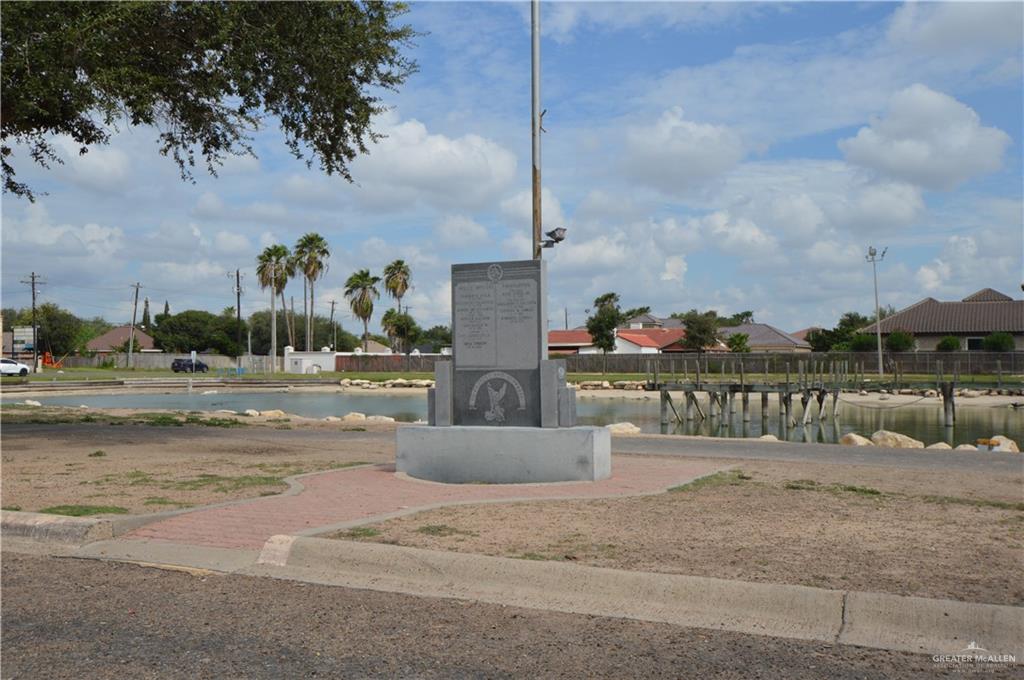 2705 Mimosa Street, Unit 4 Mission, TX 78574 - Photo 21 of 24 a terrace with a bench and city view