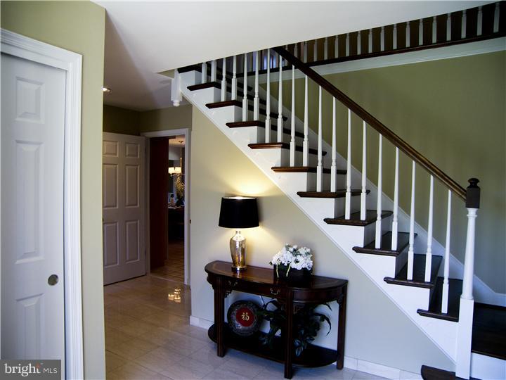 723 Thomas Jefferson Road Wayne, PA 19087 - Photo 2 of 23