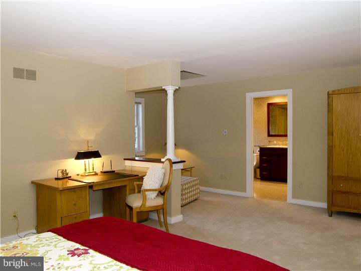 723 Thomas Jefferson Road Wayne, PA 19087 - Photo 15 of 23