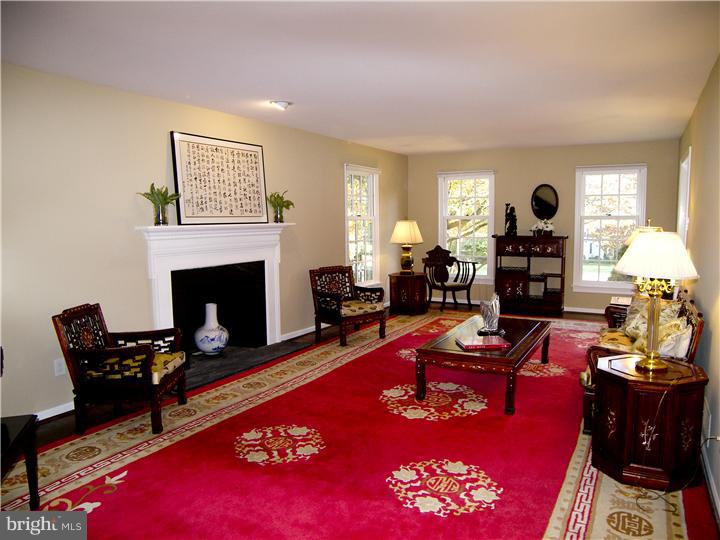 723 Thomas Jefferson Road Wayne, PA 19087 - Photo 10 of 23