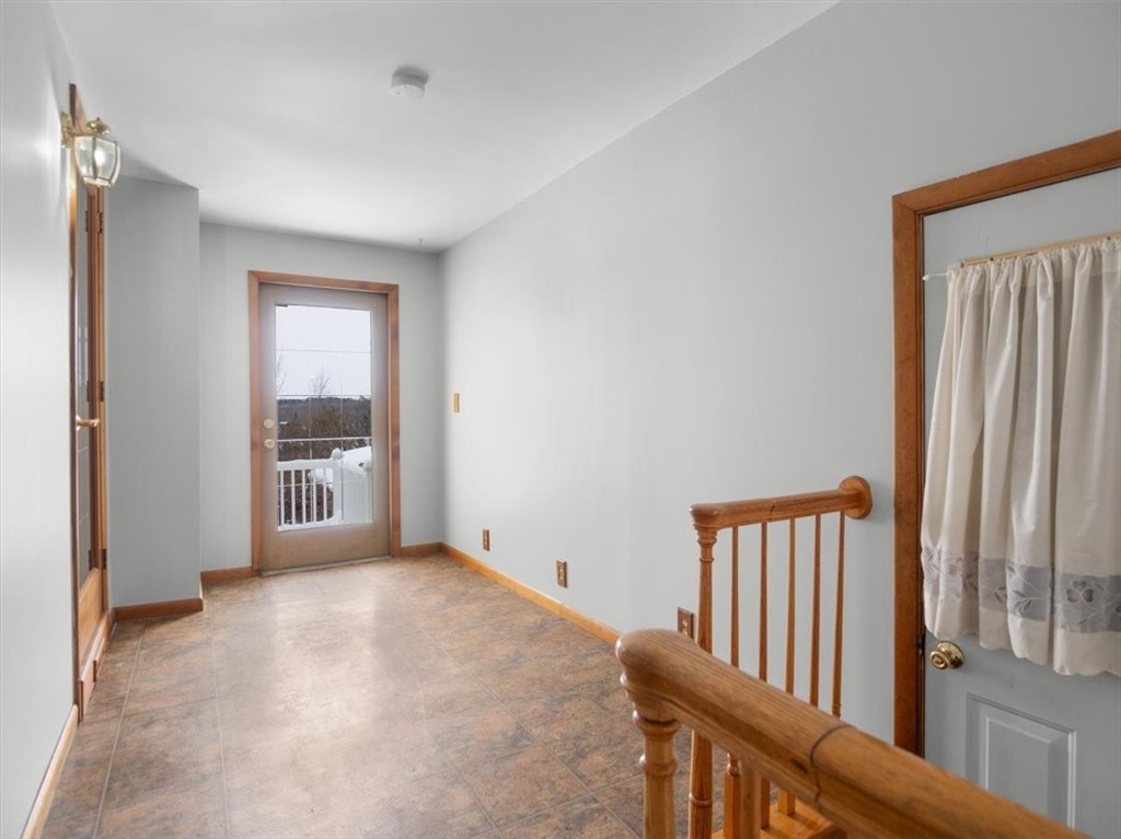 4350 Williamson Road Marion, NY 14505 - Photo 4 of 46 Foyer/Mudroom