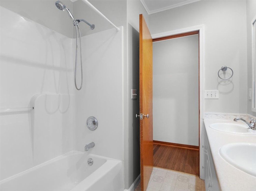 4350 Williamson Road Marion, NY 14505 - Photo 42 of 46 1st floor bath