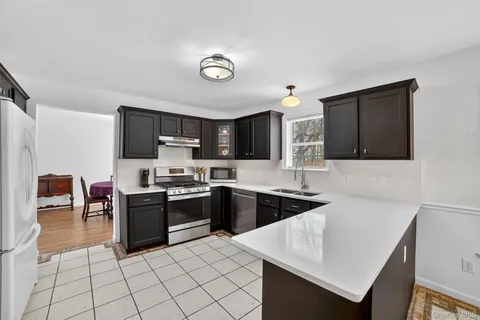 $899,900 | 13 A Emerson Avenue, Croton-on-Hudson, NY 10520