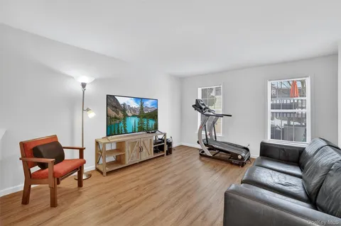 $899,900 | 13 A Emerson Avenue, Croton-on-Hudson, NY 10520