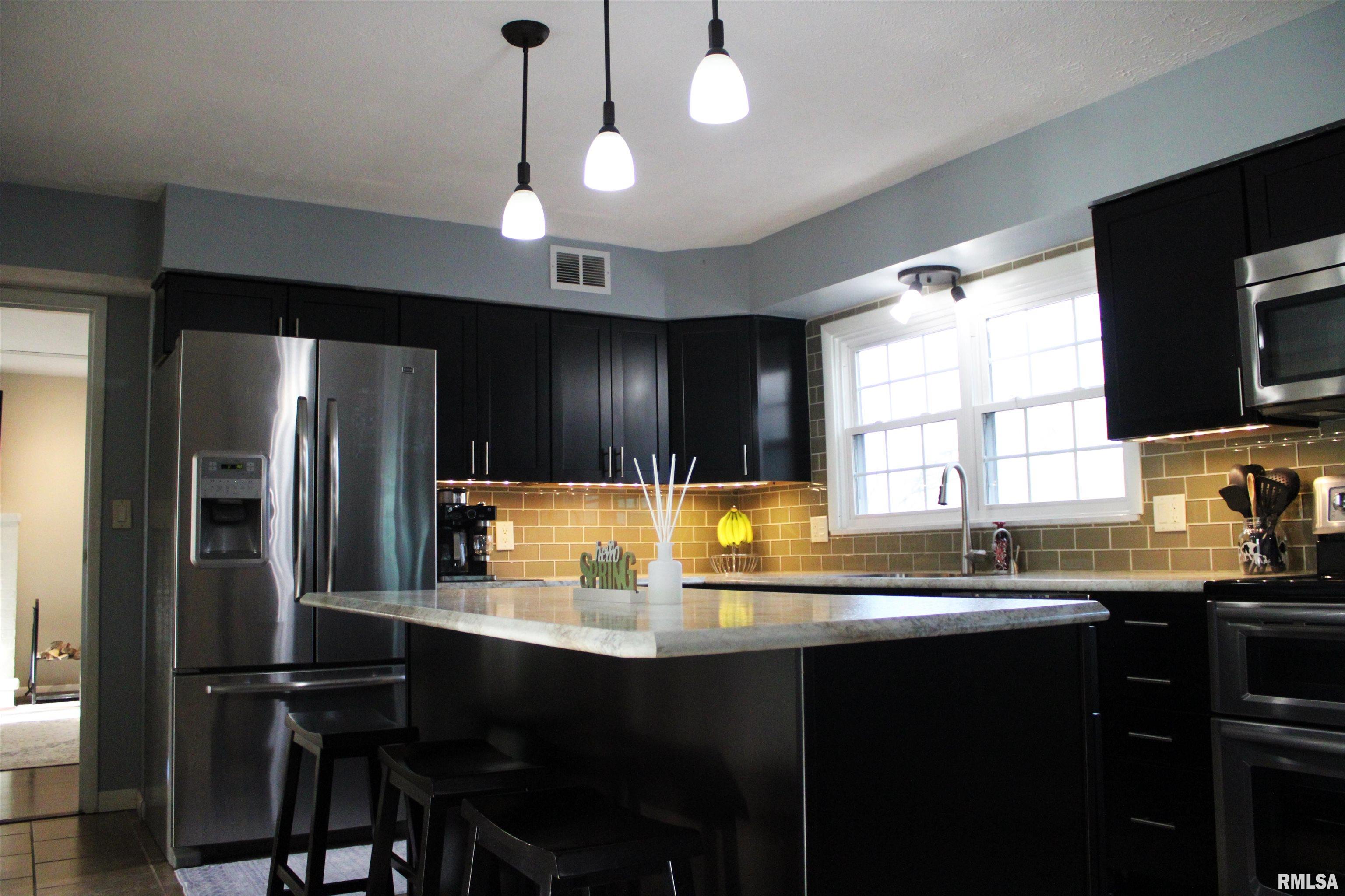 37 Greencastle Circle Springfield, IL 62712 - Photo 12 of 59 Gallery Image 12