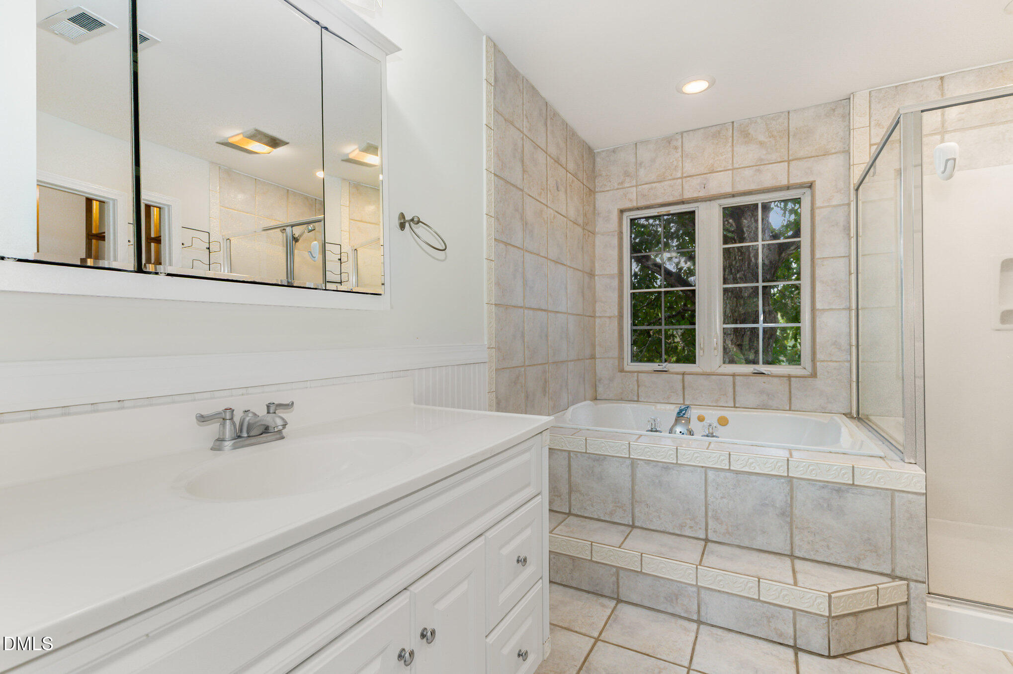 9261 Blackley Lake Road Wake Forest, NC 27587 - Photo 20 of 41 Primary Bathroom