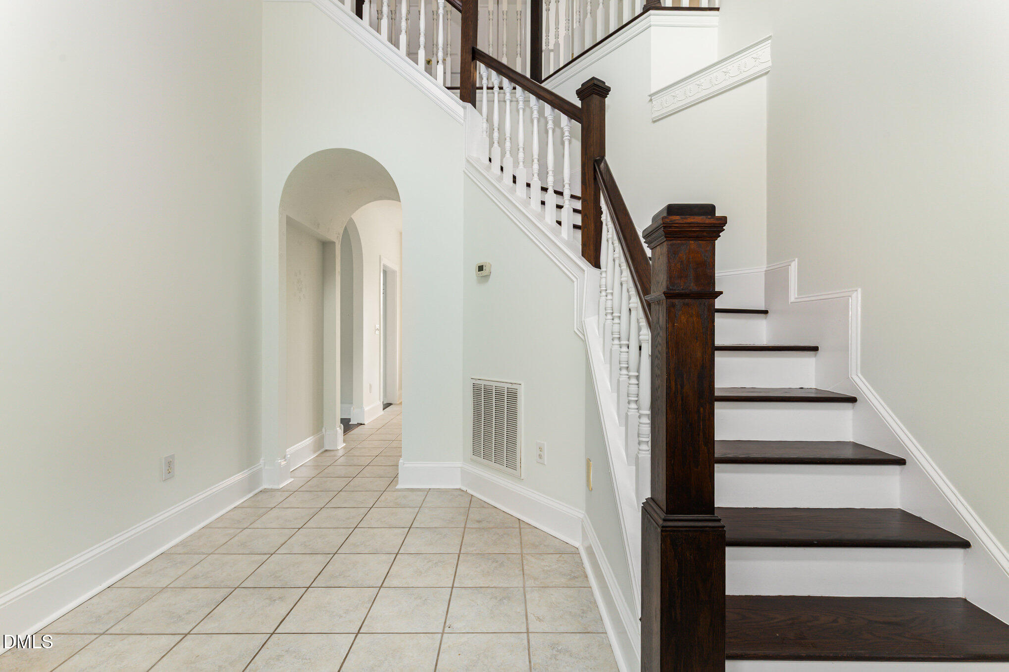 9261 Blackley Lake Road Wake Forest, NC 27587 - Photo 2 of 41 Foyer