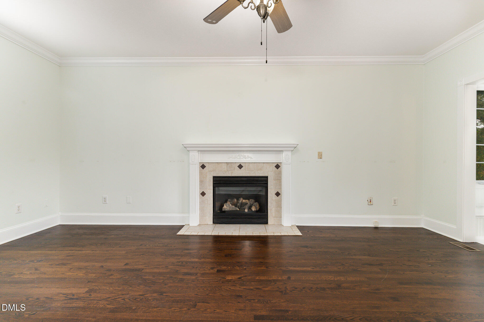 9261 Blackley Lake Road Wake Forest, NC 27587 - Photo 6 of 41 Living Room