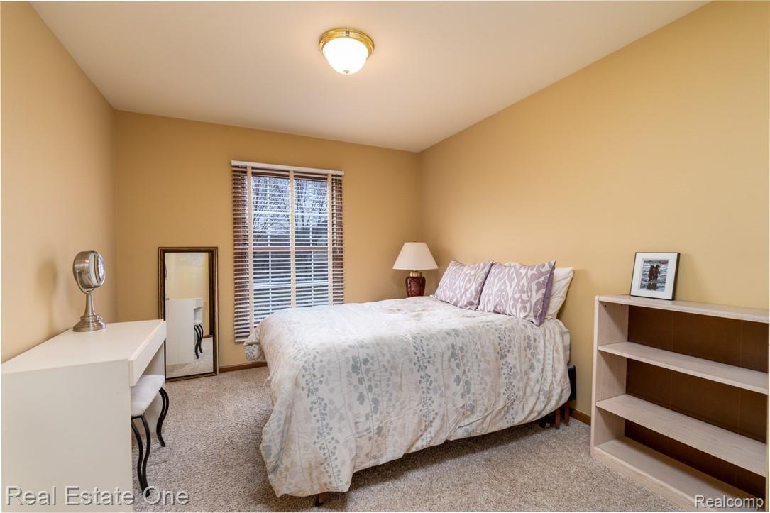 3547 Joshua Drive Rochester, MI 48307 - Photo 23 of 32 DSC01223-Edit.jpg