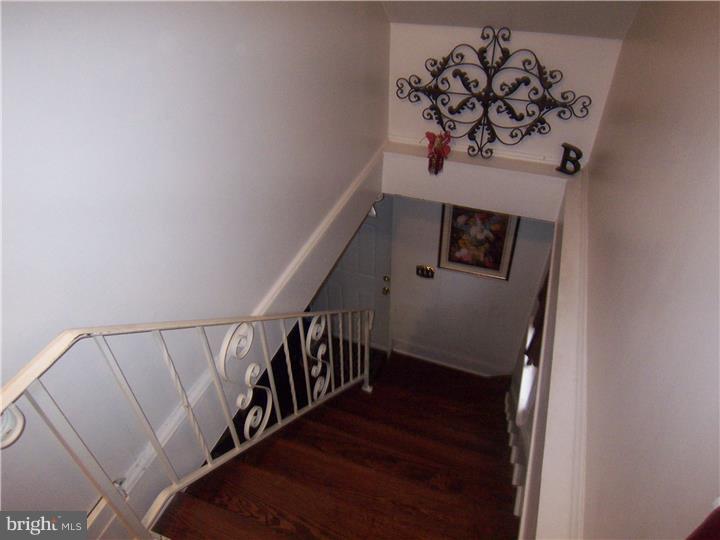 138 Modena Road Coatesville, PA 19320 - Photo 19 of 21 Hallway