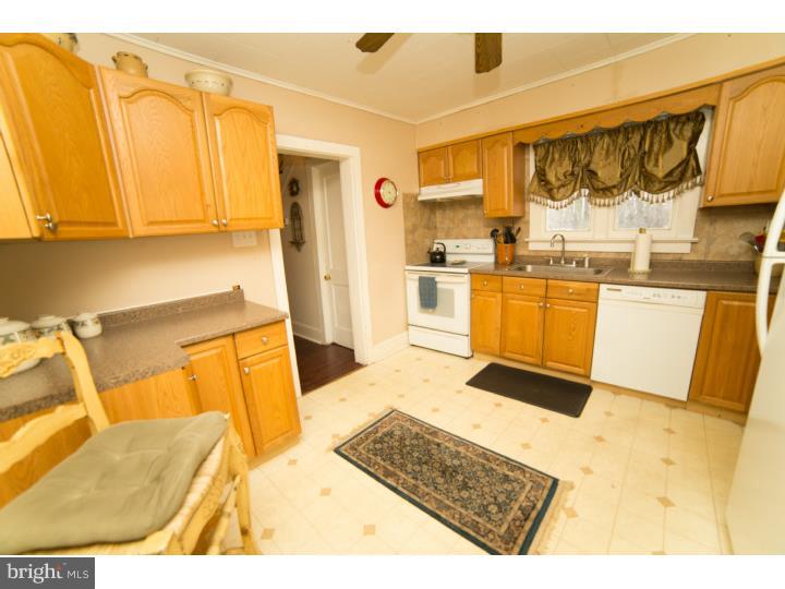 138 Modena Road Coatesville, PA 19320 - Photo 3 of 21 Kitchen