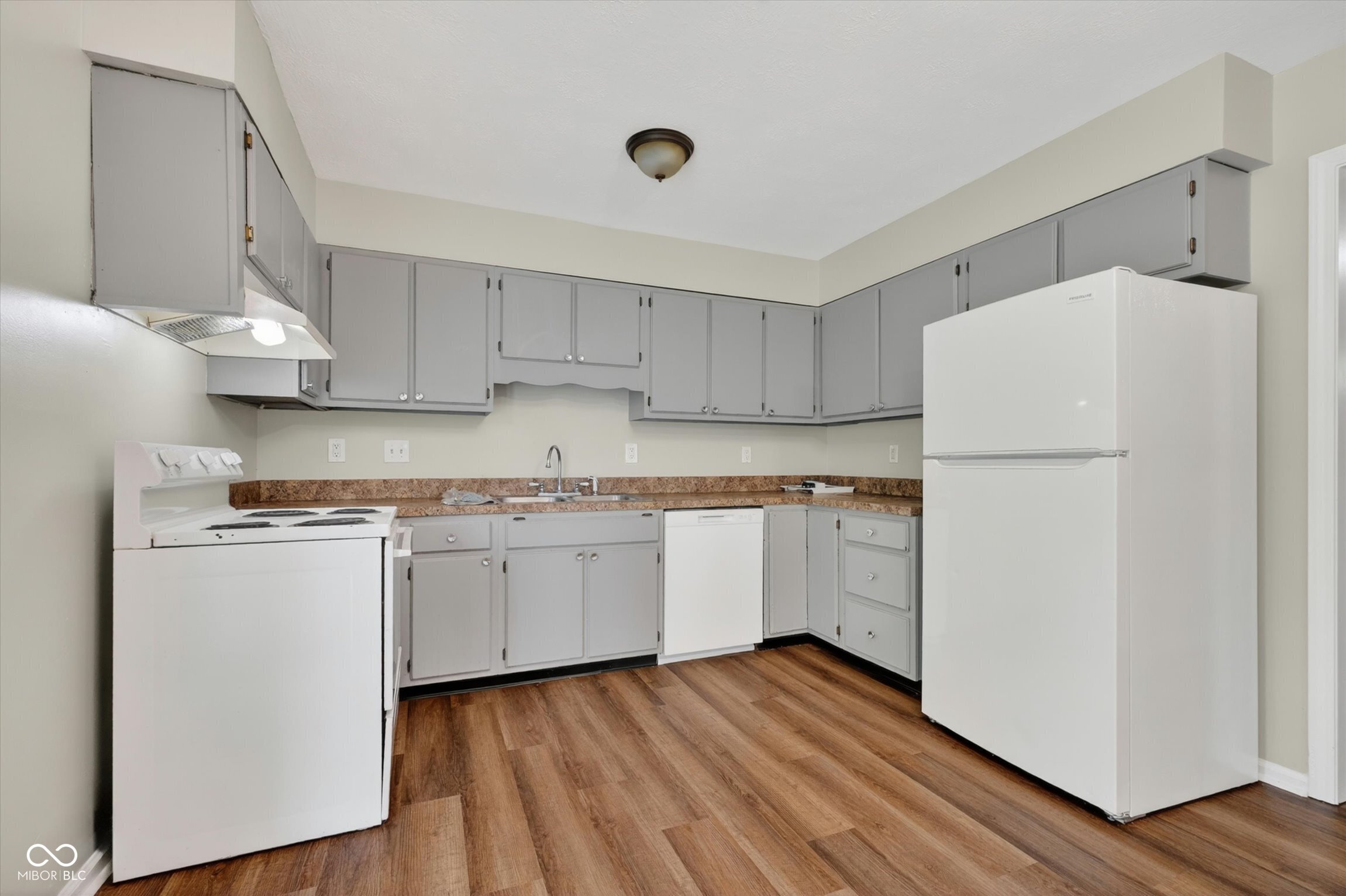 7935 Wheat Ridge Court Indianapolis, IN 46268 - Photo 16 of 46 Gallery Image 16