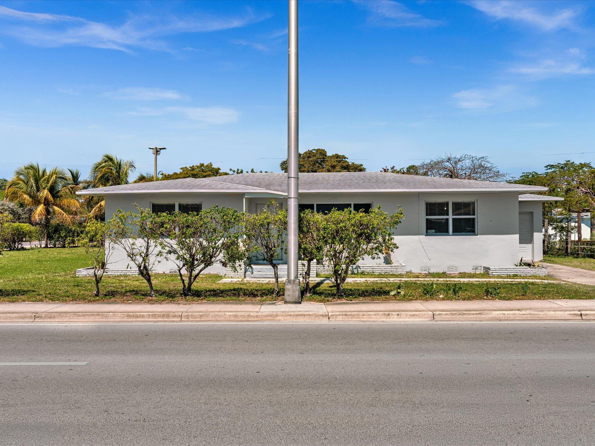 54 Southwest 16th Street Dania Beach, FL 33004 - Photo 2 of 57 02-FPP00451