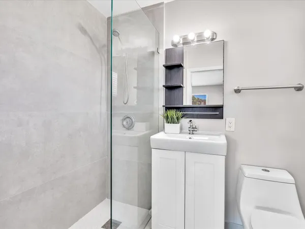 $3,500 | 54 Southwest 16th Street, Dania Beach, FL 33004