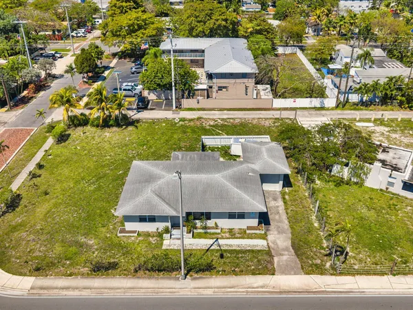 $3,500 | 54 Southwest 16th Street, Dania Beach, FL 33004