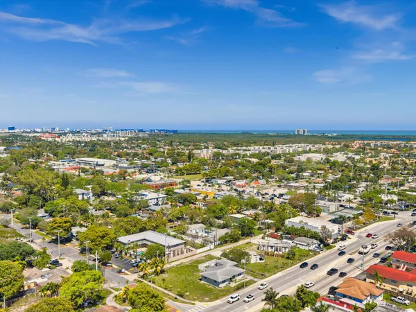 $3,500 | 54 Southwest 16th Street, Dania Beach, FL 33004