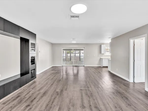 $3,500 | 54 Southwest 16th Street, Dania Beach, FL 33004