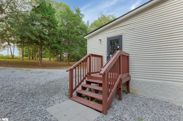 $194,900 | 20 Carver Street, Donalds, SC 29638