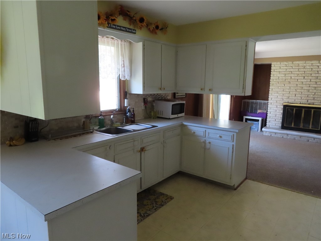 1520 Meadowlane Road Independence, OH 44131 - Photo 7 of 32 Kitchen; with plenty of counter space