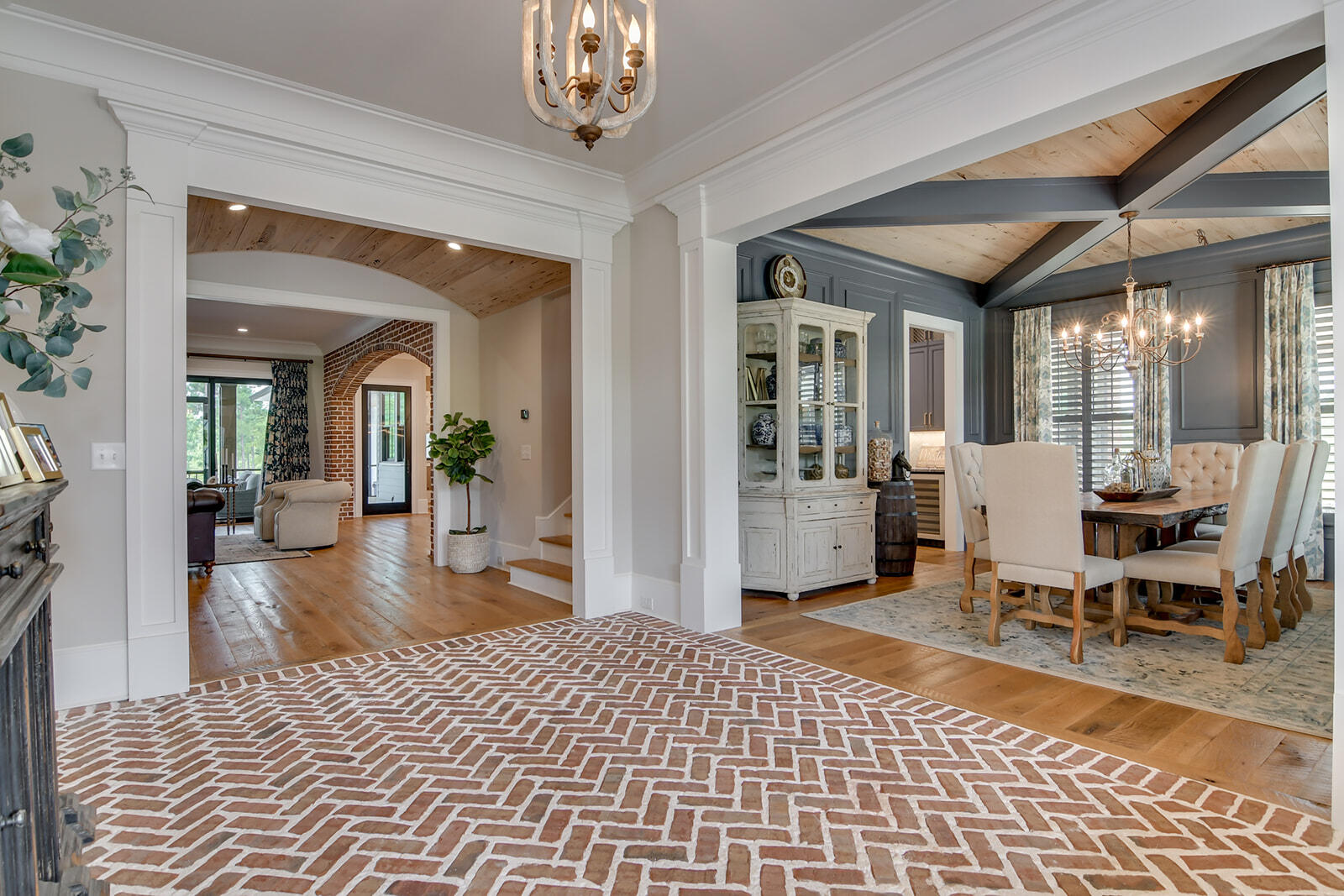 162 Lanham Road Edgefield, SC 29824 - Photo 8 of 66 Large foyer