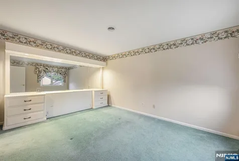 $779,000 | 444B Bromley Place, Wyckoff, NJ 07481