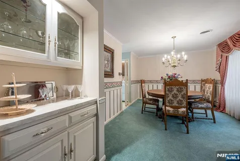 $779,000 | 444B Bromley Place, Wyckoff, NJ 07481