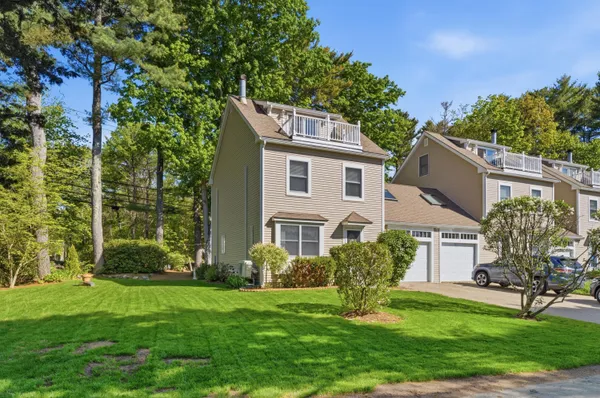 $750,000 | 5 Yorke Ridge Way, Unit 5, York, ME 03909