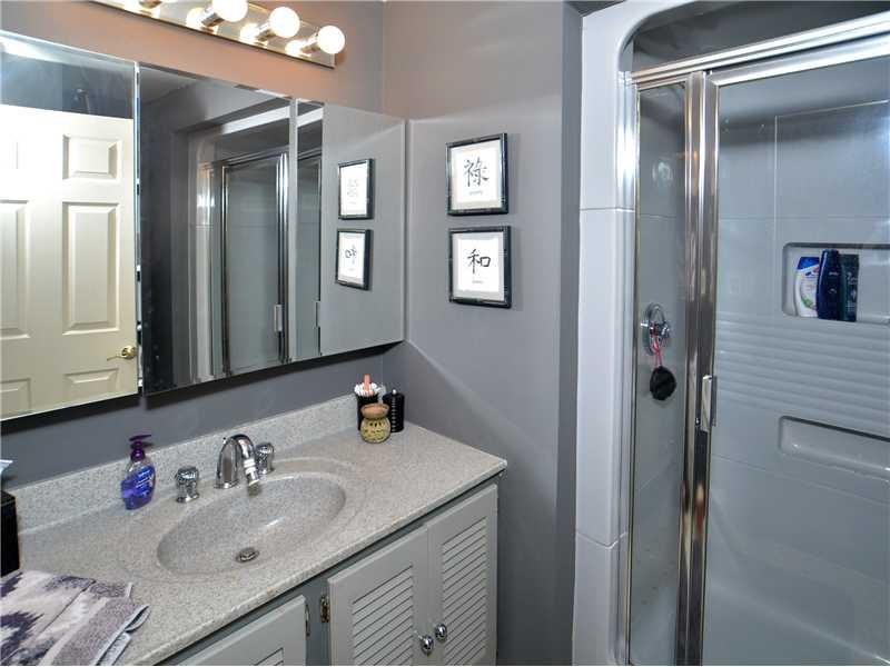 114 Castle Hill Road Monroeville, PA 15146 - Photo 20 of 23 Full Bath.
