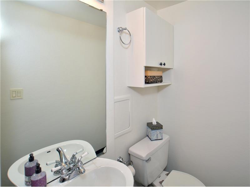 114 Castle Hill Road Monroeville, PA 15146 - Photo 21 of 23 Partial Bath.