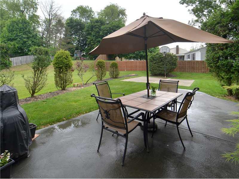 114 Castle Hill Road Monroeville, PA 15146 - Photo 22 of 23 View.
