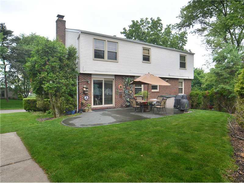 114 Castle Hill Road Monroeville, PA 15146 - Photo 23 of 23 Exterior Back.