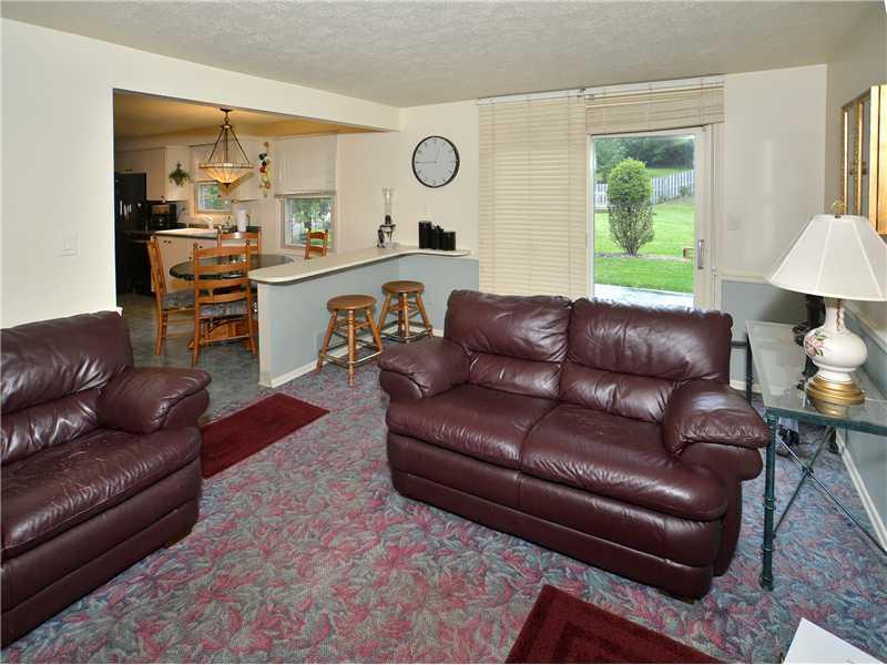 114 Castle Hill Road Monroeville, PA 15146 - Photo 6 of 23 Family Room.