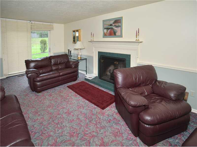 114 Castle Hill Road Monroeville, PA 15146 - Photo 7 of 23 Family Room.