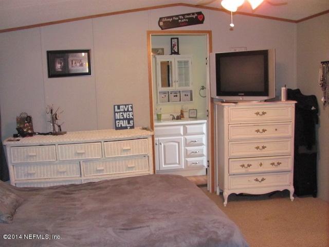 1880 Farm Road Jacksonville, FL 32218 - Photo 8 of 21 master bedroom