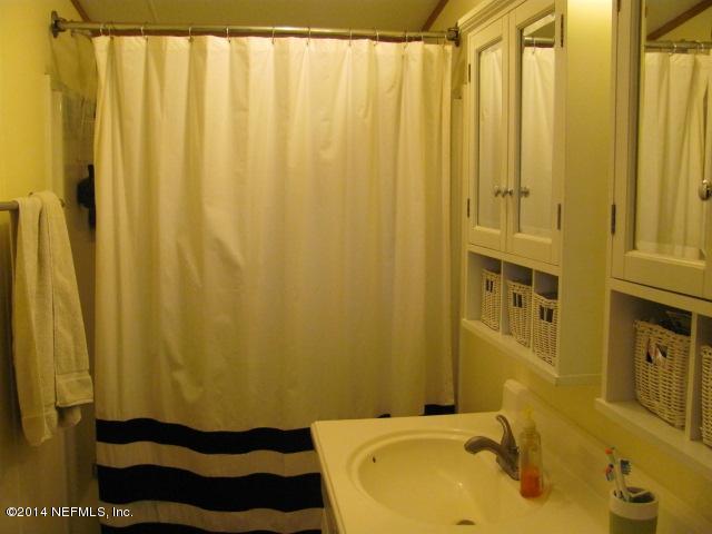 1880 Farm Road Jacksonville, FL 32218 - Photo 10 of 21 master bath