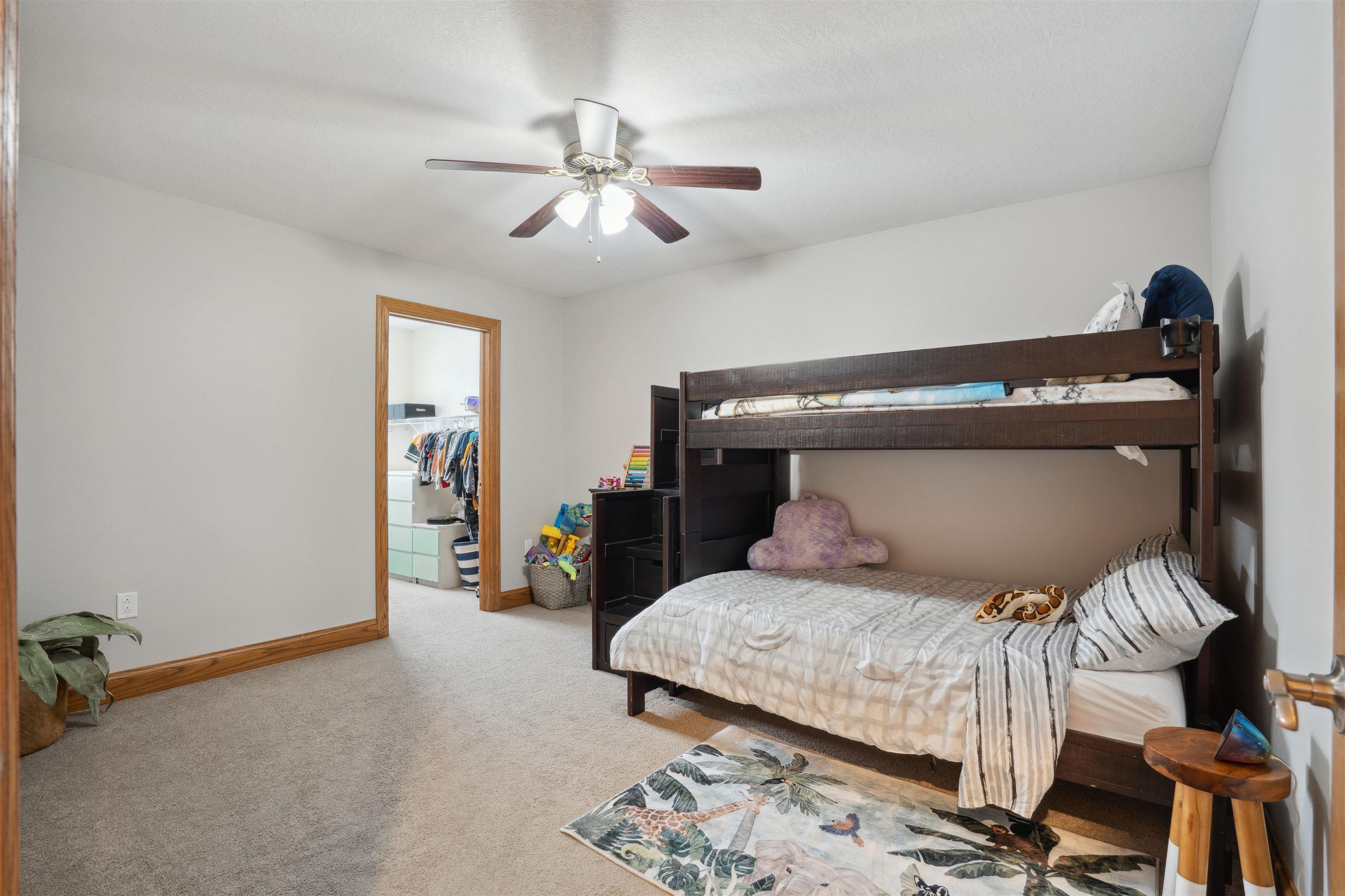 2402 Aspen Ln Road Decorah, IA 52101 - Photo 17 of 35 Gallery Image 17