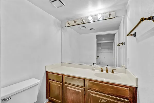 $3,400 | 22247 Shadow Valley Circle, Chatsworth, CA 91311