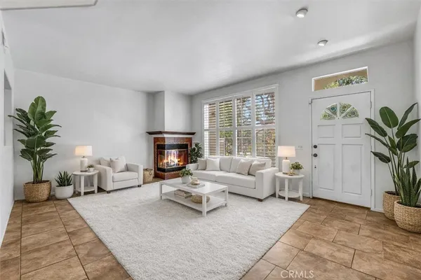 $3,400 | 22247 Shadow Valley Circle, Chatsworth, CA 91311