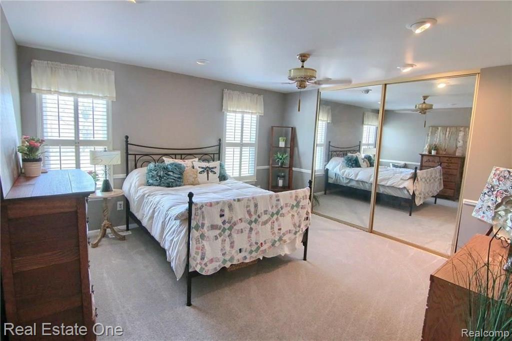 36225 Fredericksburg Road Farmington Hills, MI 48331 - Photo 23 of 30