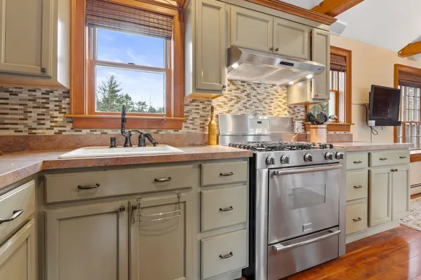 $1,300,000 | 56 Haigh Road, Brentwood, NH 03833