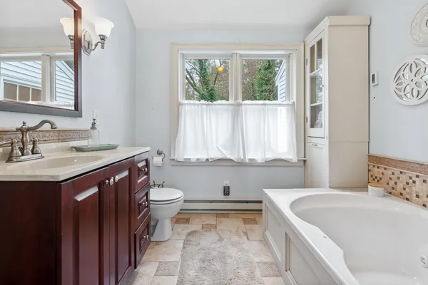 $1,300,000 | 56 Haigh Road, Brentwood, NH 03833