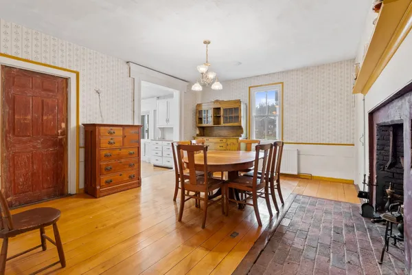 $1,300,000 | 56 Haigh Road, Brentwood, NH 03833