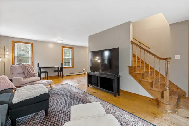 $1,300,000 | 56 Haigh Road, Brentwood, NH 03833